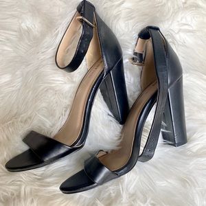 Classic black block heeled sandle